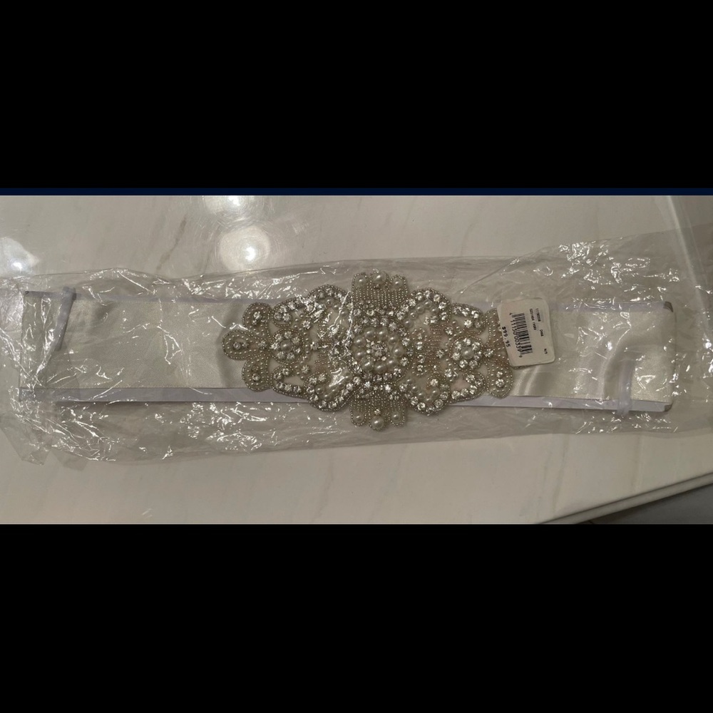 Wedding waist belt for a pop to your dress